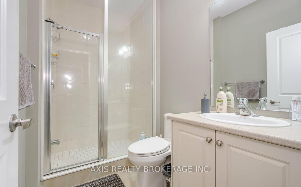Photo 20 of 25 Fruitvale Circle, Brampton, Northwest Brampton — HOMEH