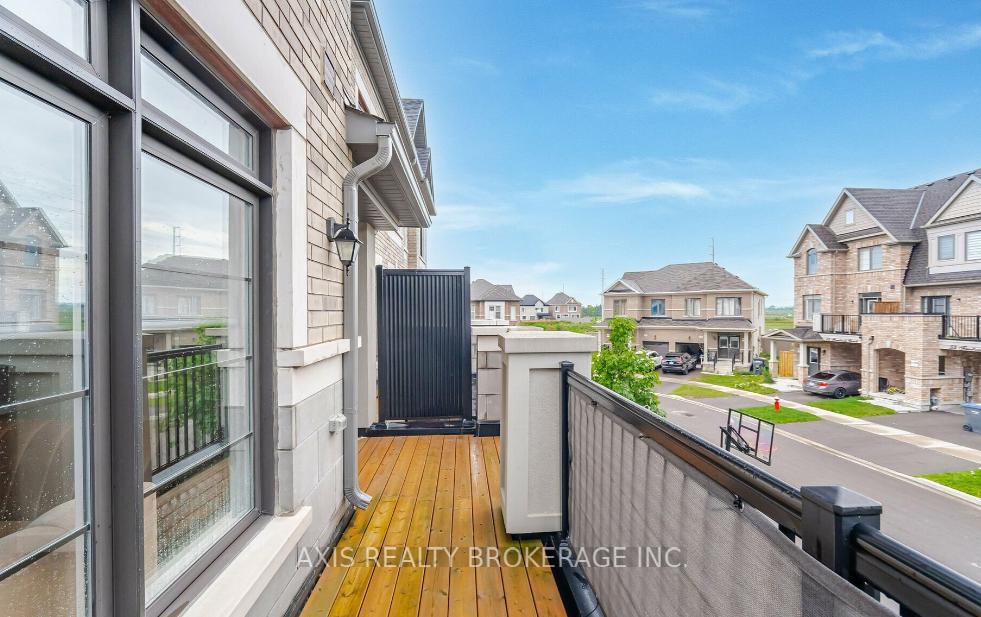 Photo 29 of 25 Fruitvale Circle, Brampton, Northwest Brampton — HOMEH