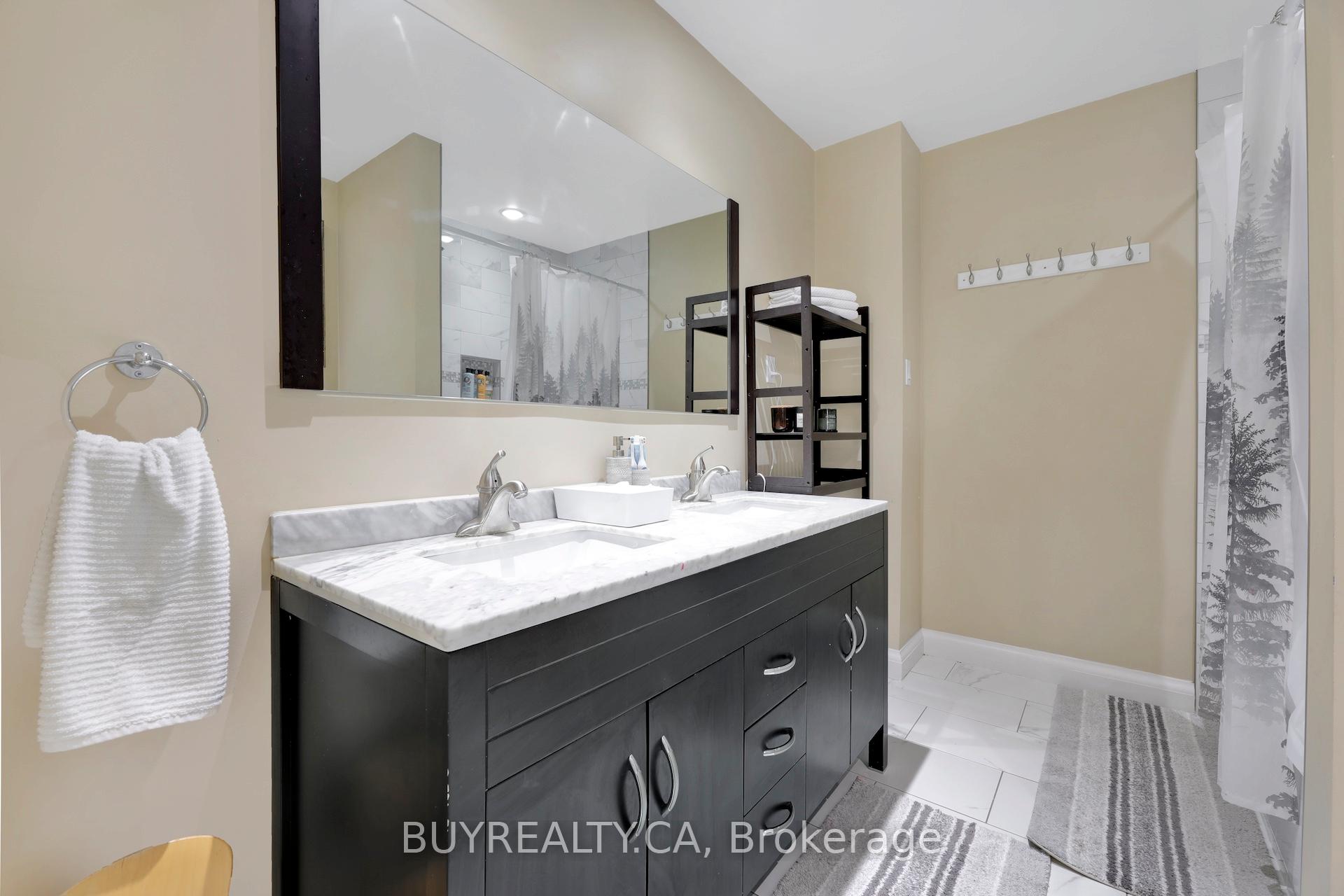 Photo 26 of Unit 72, 104 Poplar Crescent, Aurora, Aurora Highlands — HOMEH