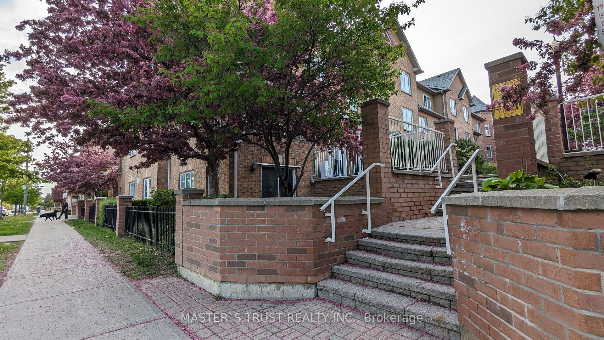Photo 1 of Unit UPPER LEVEL, 12 Cox Boulevard, Markham, Unionville — HOMEH