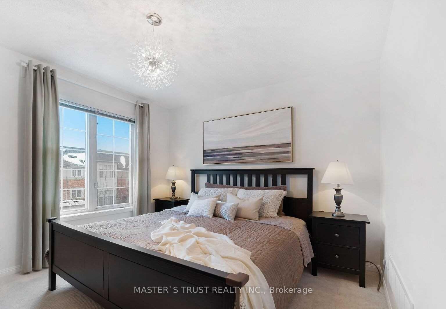 Photo 6 of Unit UPPER LEVEL, 12 Cox Boulevard, Markham, Unionville — HOMEH
