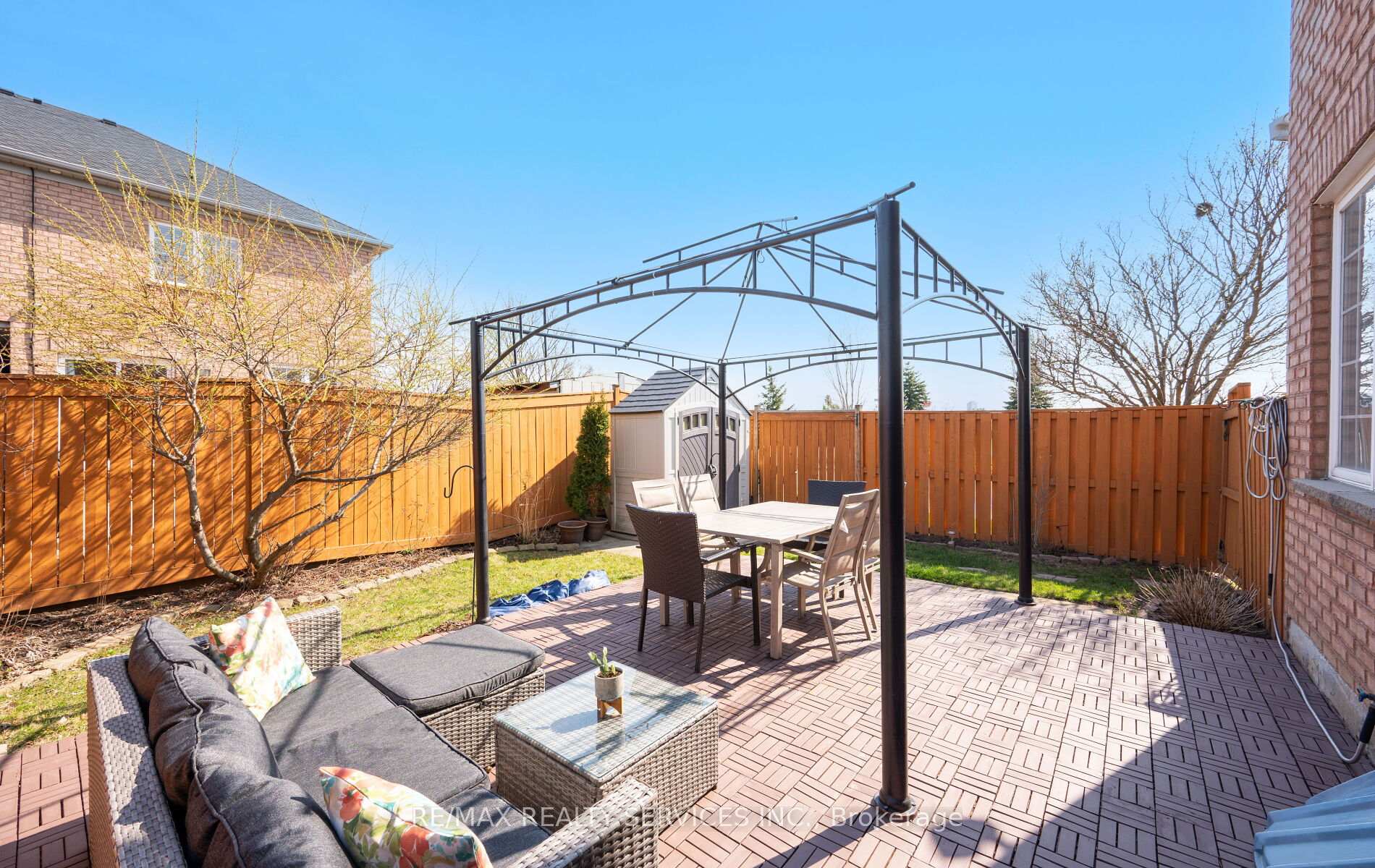 Photo 43 of 1 Queen Anne Drive, Brampton, Fletcher's Meadow — HOMEH