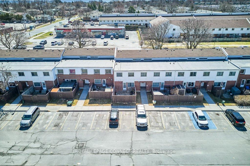 Photo 5 of Unit 13, 1010 Glen Street, Oshawa, Lakeview — HOMEH