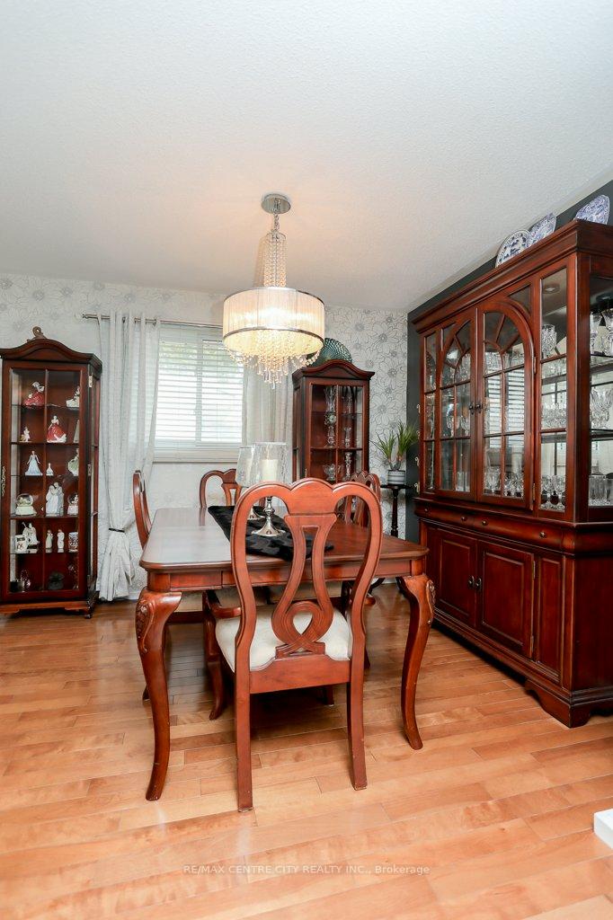 Photo 18 of 68 Sinclair Avenue, St. Thomas — HOMEH