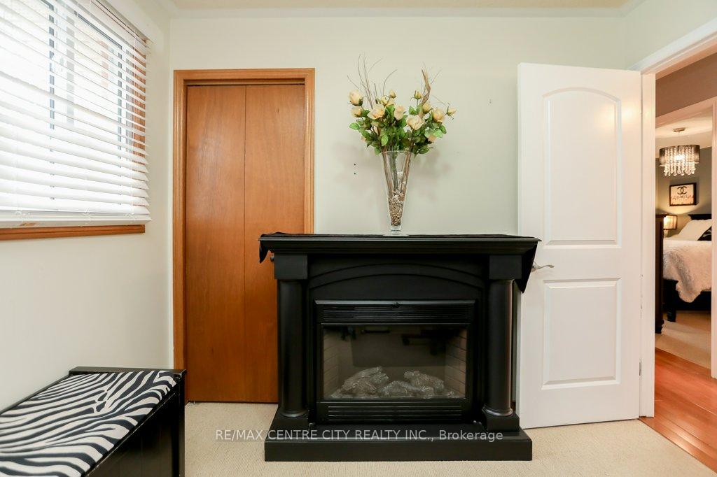 Photo 23 of 68 Sinclair Avenue, St. Thomas — HOMEH