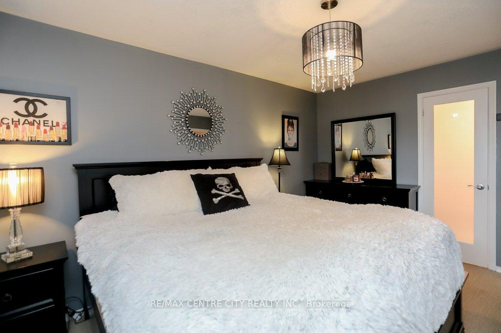 Photo 28 of 68 Sinclair Avenue, St. Thomas — HOMEH