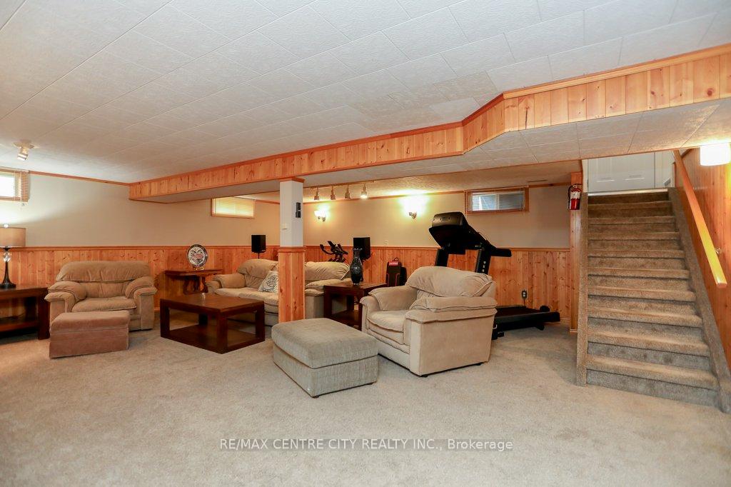 Photo 30 of 68 Sinclair Avenue, St. Thomas — HOMEH