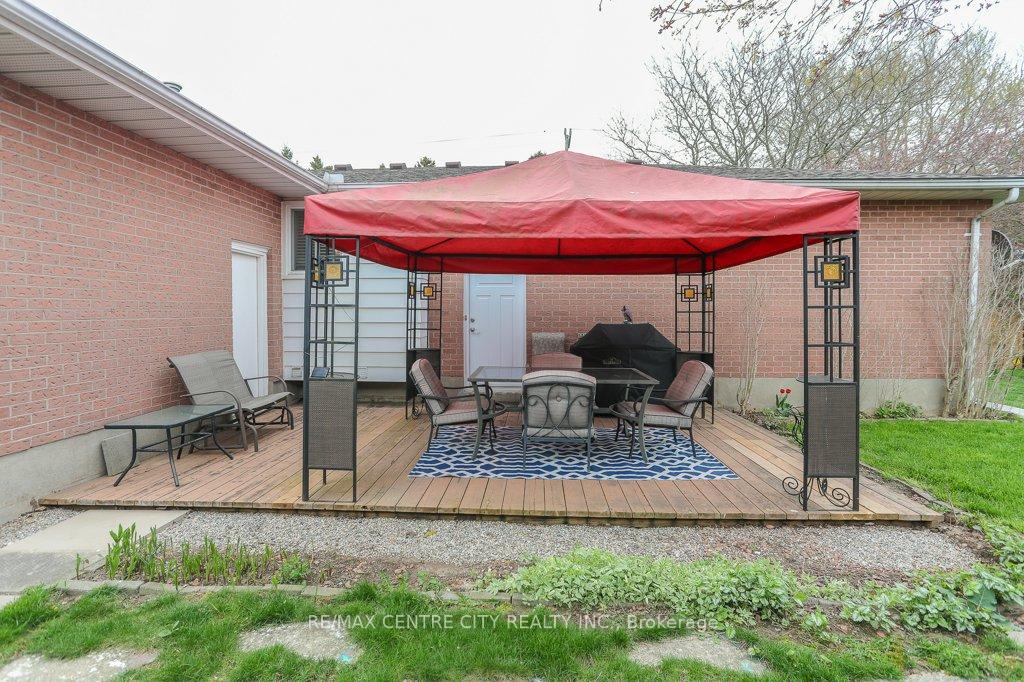 Photo 42 of 68 Sinclair Avenue, St. Thomas — HOMEH