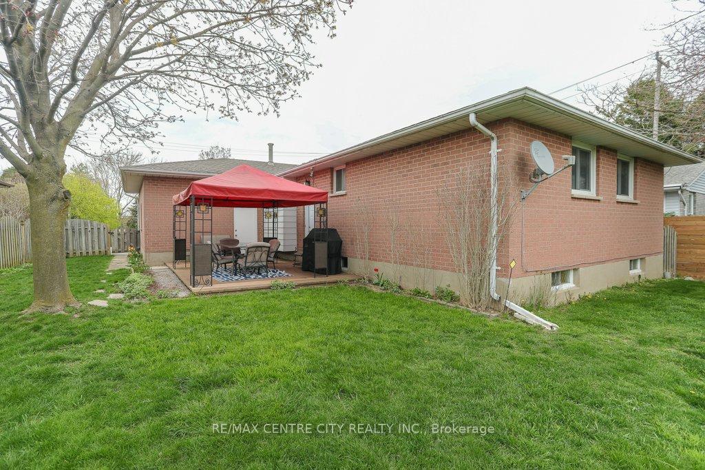 Photo 45 of 68 Sinclair Avenue, St. Thomas — HOMEH