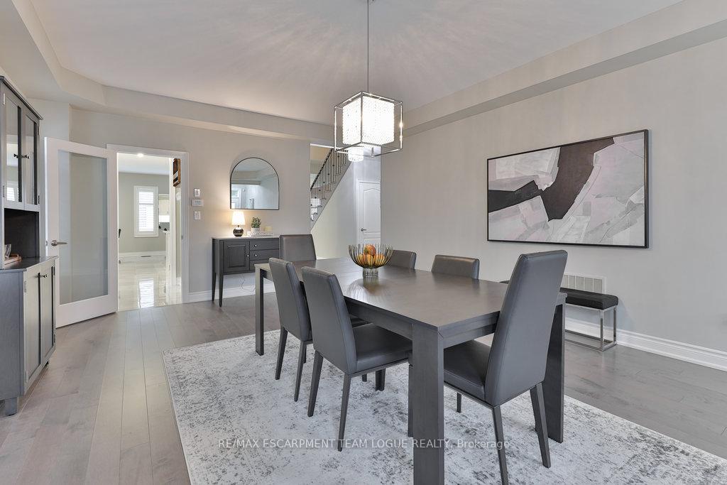 Photo 5 of 11 Mill Stone Terrace, Hamilton, Waterdown — HOMEH