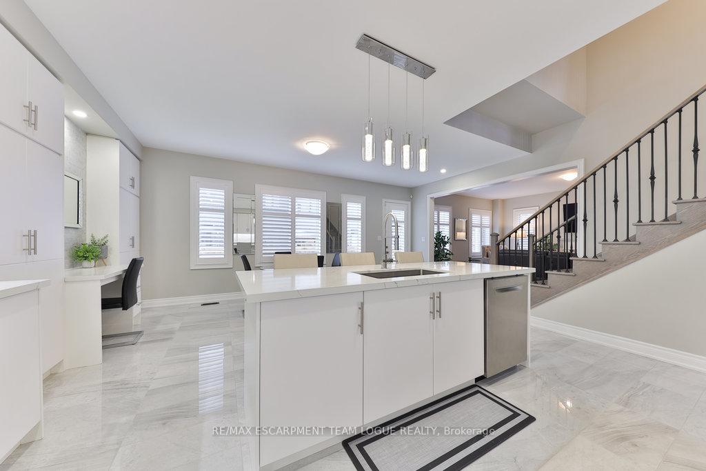 Photo 11 of 11 Mill Stone Terrace, Hamilton, Waterdown — HOMEH