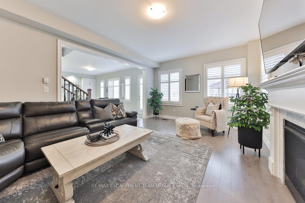 Photo 18 of 11 Mill Stone Terrace, Hamilton, Waterdown — HOMEH