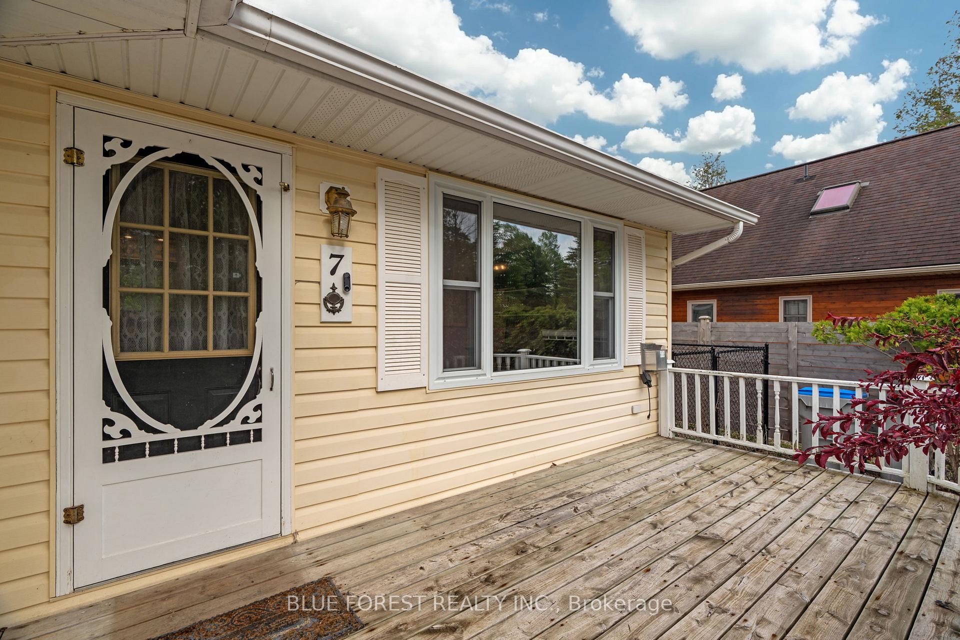 Photo 6 of 7 Andrew Crescent, Goderich, Goderich (Town) — HOMEH