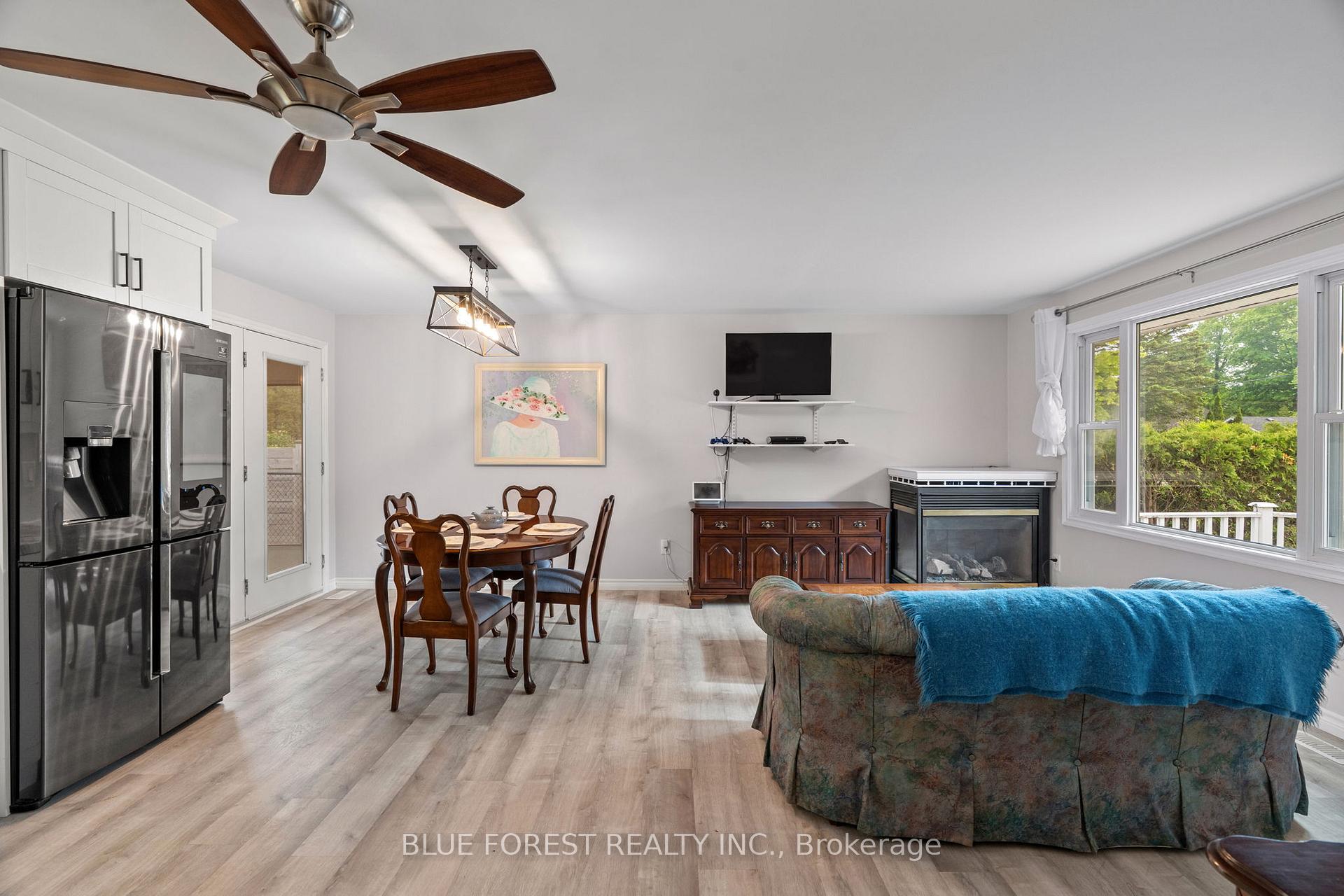 Photo 13 of 7 Andrew Crescent, Goderich, Goderich (Town) — HOMEH