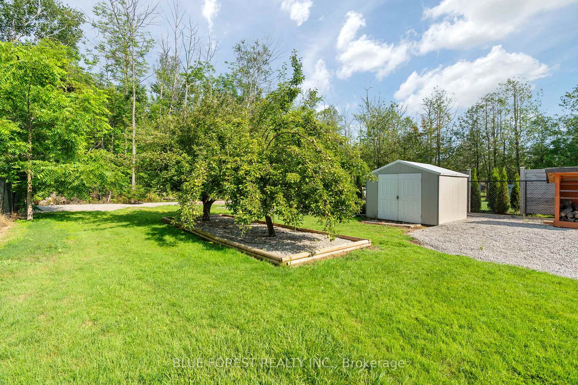 Photo 39 of 7 Andrew Crescent, Goderich, Goderich (Town) — HOMEH