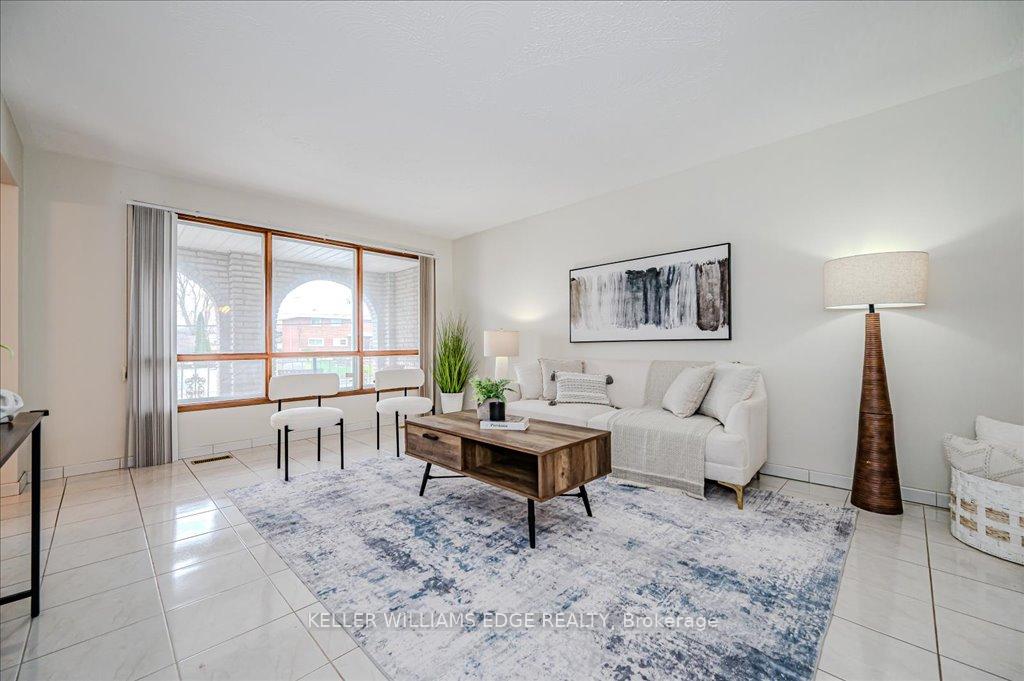 Photo 11 of 243 A Green Road, Hamilton, Stoney Creek — HOMEH