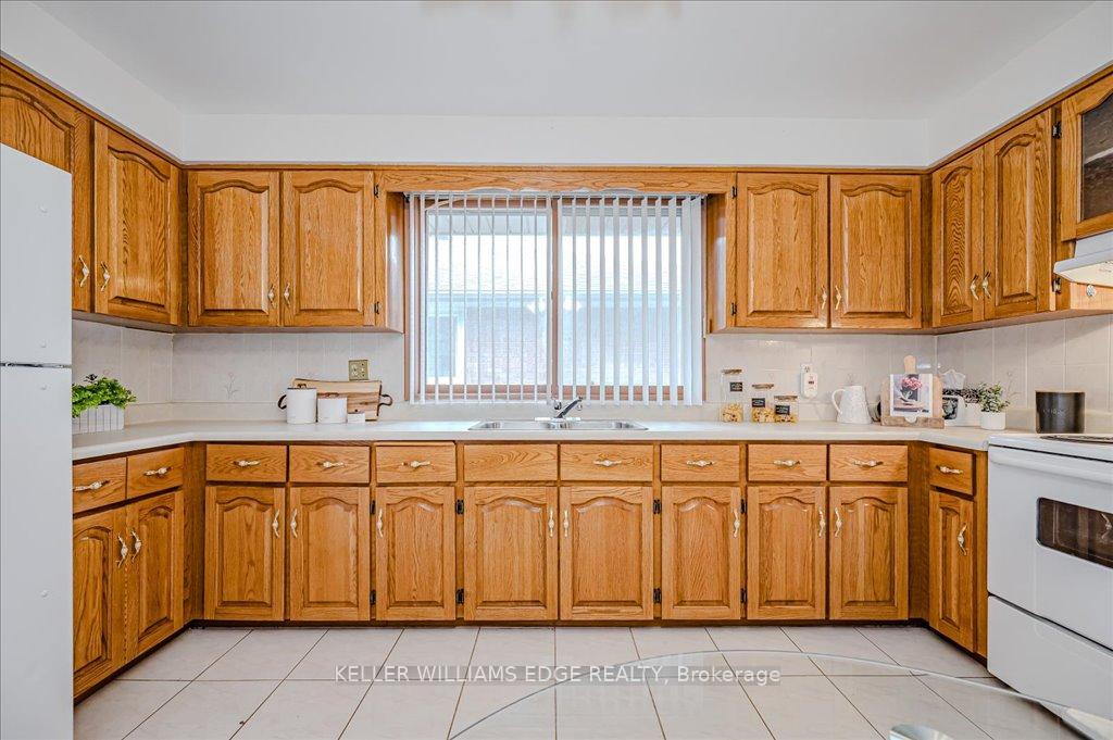 Photo 37 of 243 A Green Road, Hamilton, Stoney Creek — HOMEH