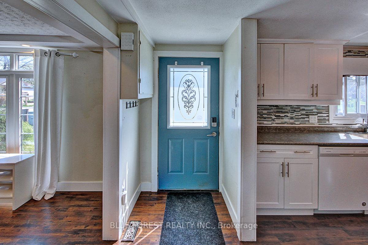 Photo 5 of 9 Henry Street, St. Thomas — HOMEH