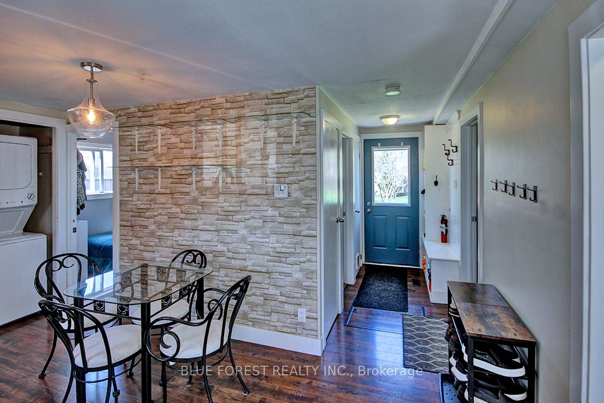 Photo 12 of 9 Henry Street, St. Thomas — HOMEH