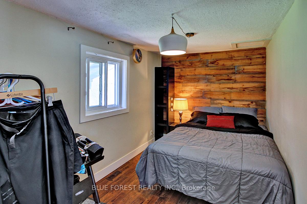 Photo 13 of 9 Henry Street, St. Thomas — HOMEH
