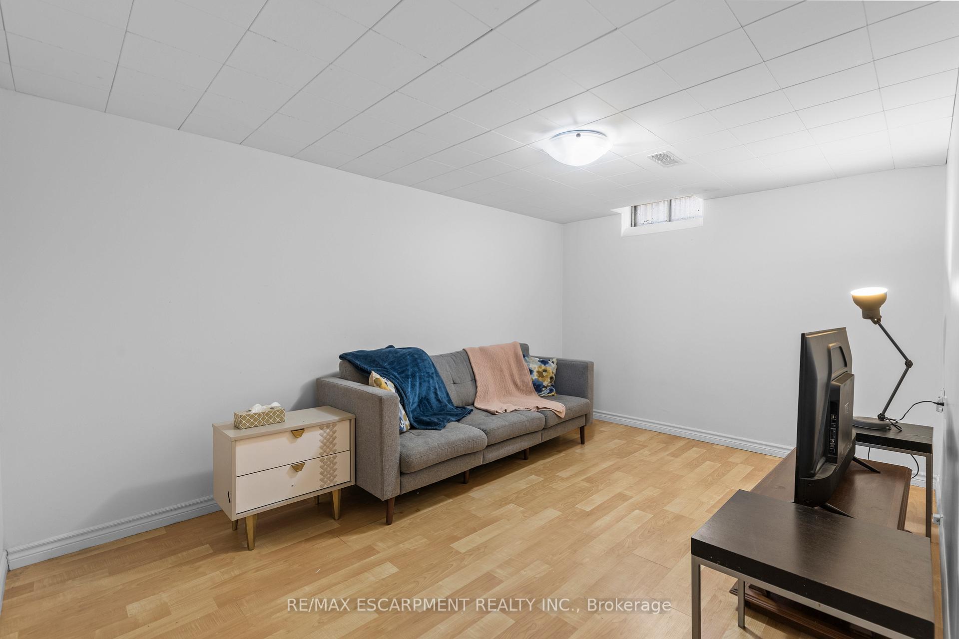 Photo 58 of 182 Golden Orchard Drive, Hamilton, Gourley — HOMEH