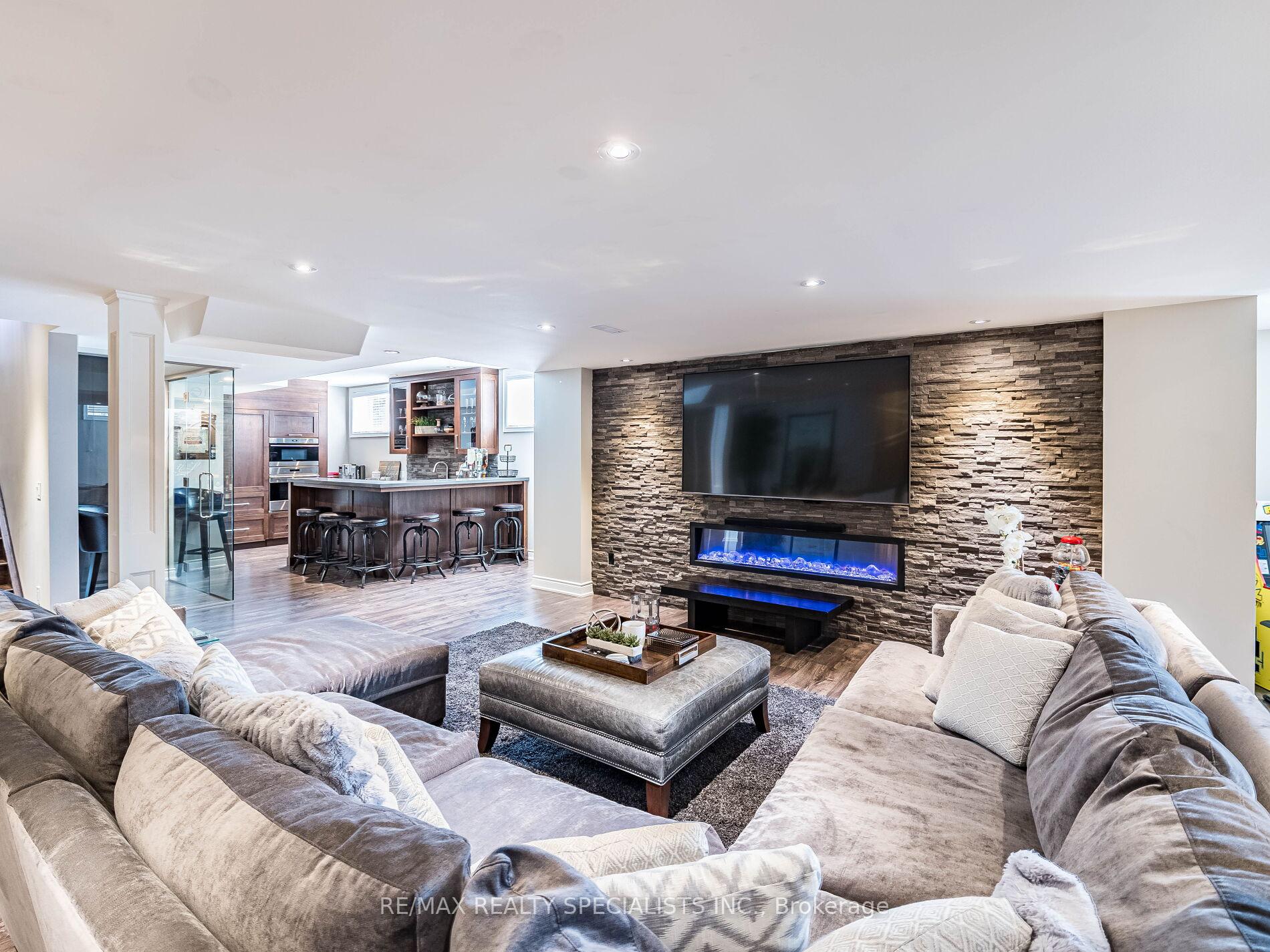Photo 37 of 41 Burlwood Road, Brampton, Vales of Castlemore — HOMEH