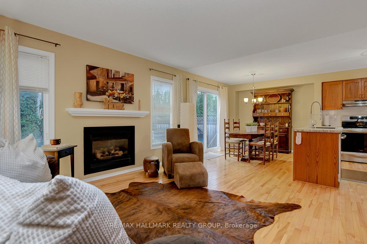 Photo 12 of 50 Appledale Drive, Ottawa, Barrhaven - Longfields — HOMEH