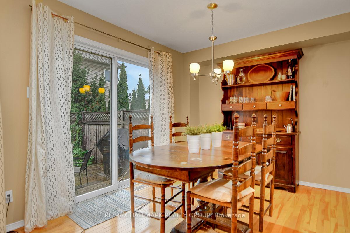 Photo 16 of 50 Appledale Drive, Ottawa, Barrhaven - Longfields — HOMEH