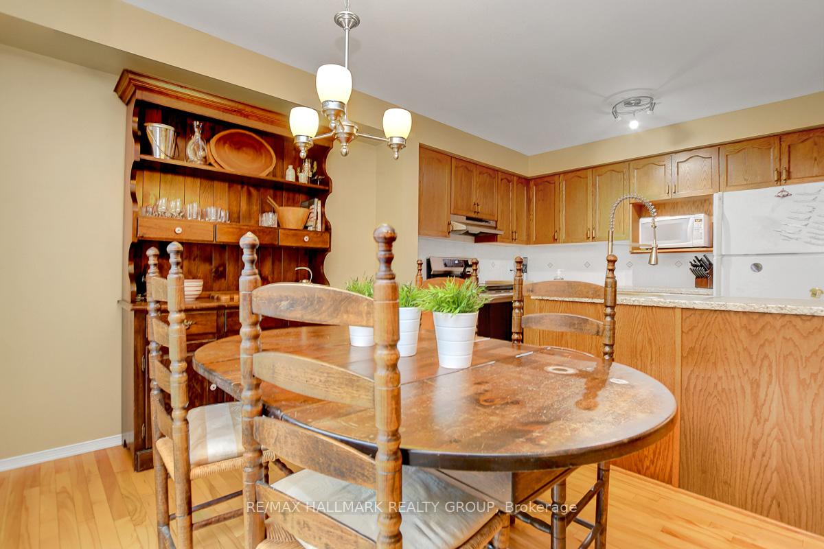 Photo 17 of 50 Appledale Drive, Ottawa, Barrhaven - Longfields — HOMEH