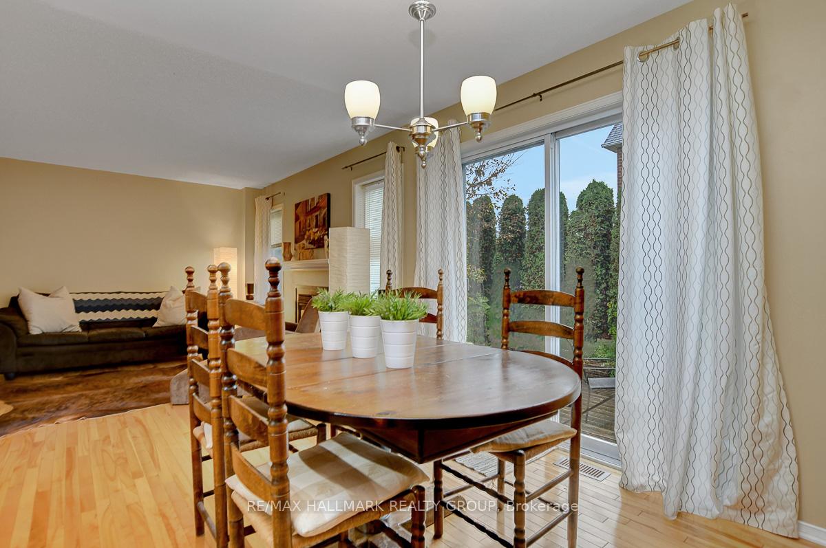 Photo 19 of 50 Appledale Drive, Ottawa, Barrhaven - Longfields — HOMEH