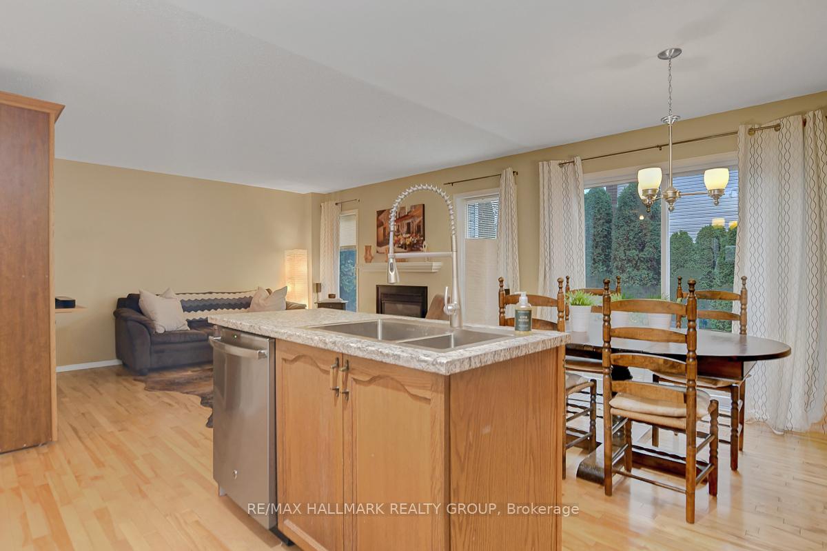 Photo 23 of 50 Appledale Drive, Ottawa, Barrhaven - Longfields — HOMEH