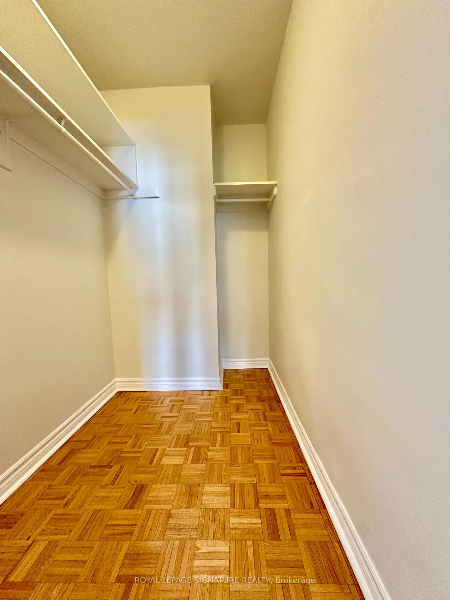 Photo 11 of Unit 414, 10 Shallmar Boulevard, Toronto, Forest Hill North — HOMEH