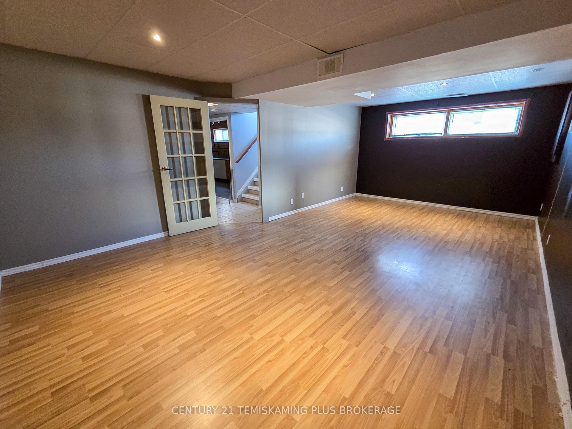 Photo 20 of 106 Cross Lake Road E, Temiskaming Shores, Haileybury — HOMEH