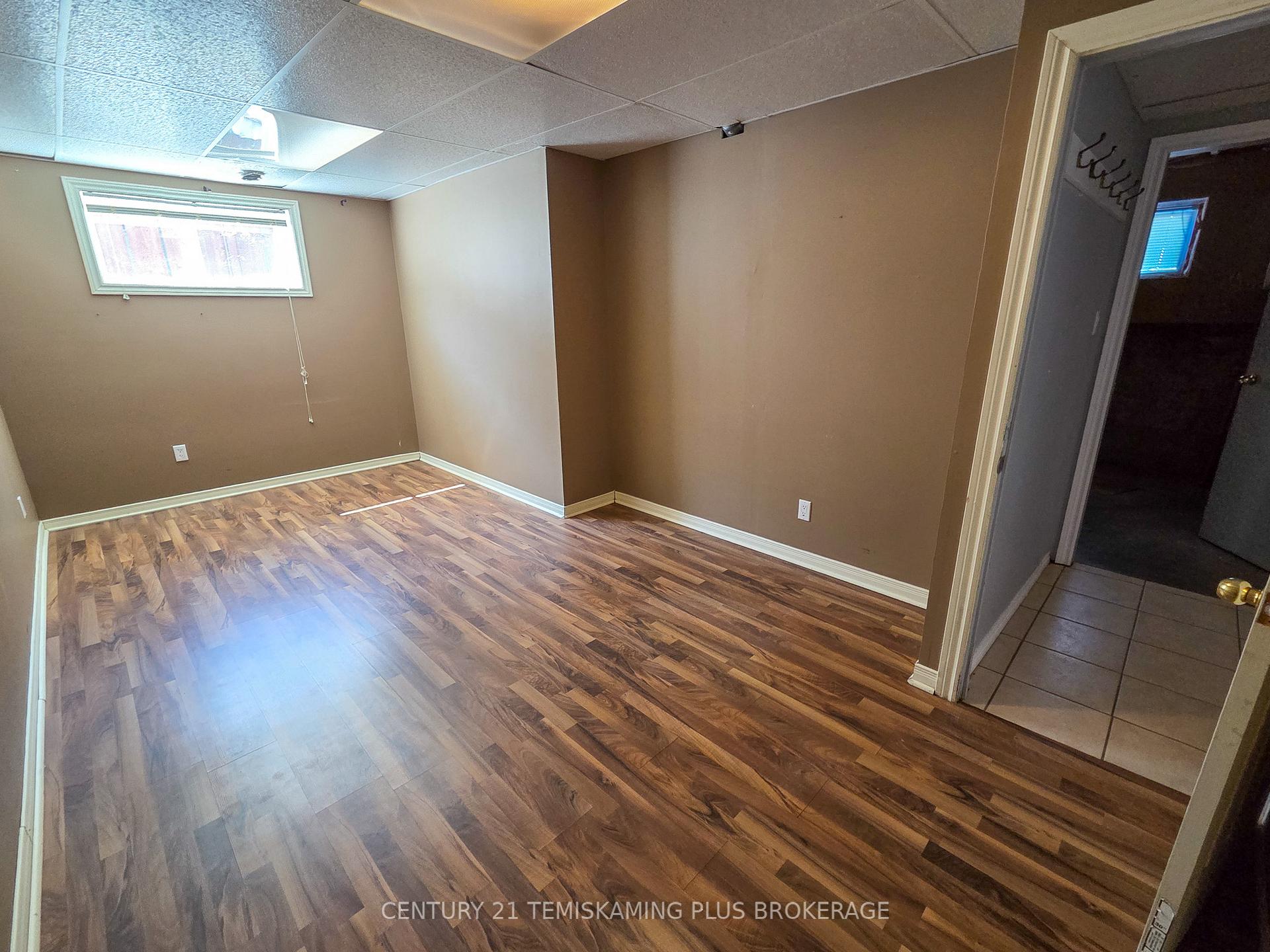 Photo 24 of 106 Cross Lake Road E, Temiskaming Shores, Haileybury — HOMEH