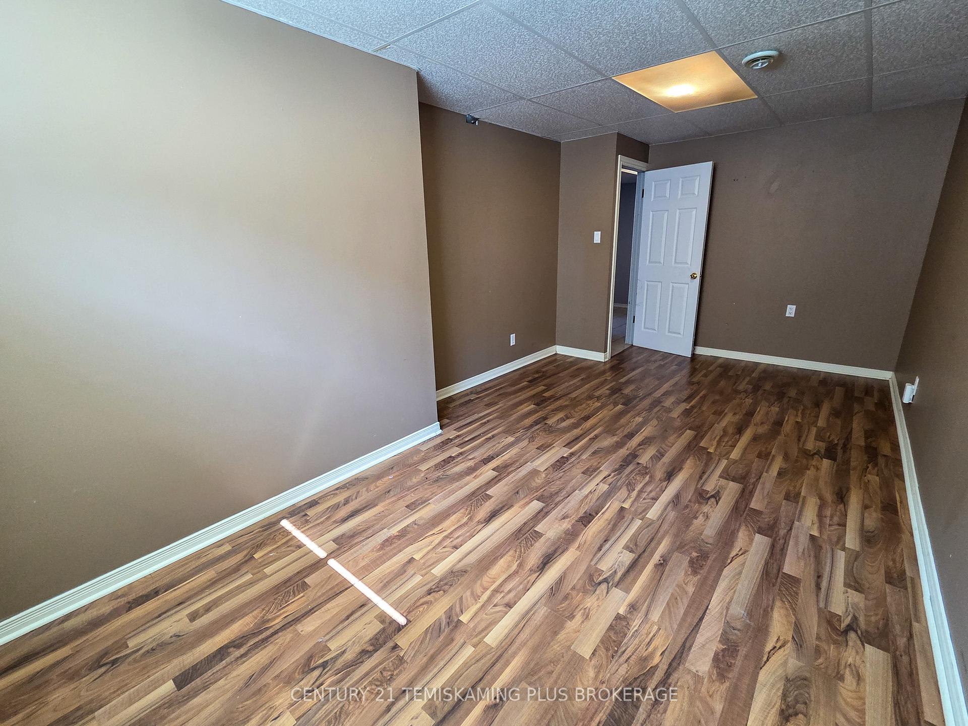 Photo 25 of 106 Cross Lake Road E, Temiskaming Shores, Haileybury — HOMEH