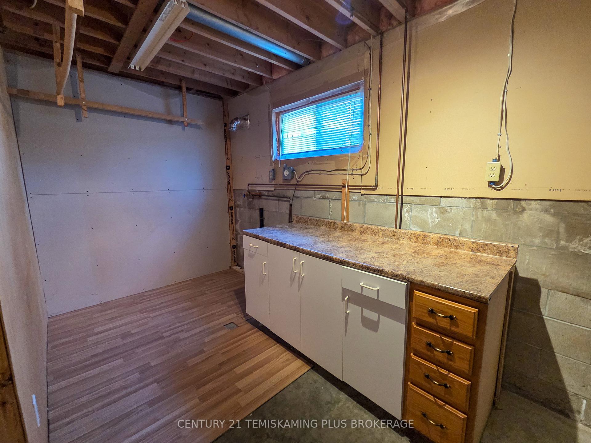 Photo 28 of 106 Cross Lake Road E, Temiskaming Shores, Haileybury — HOMEH