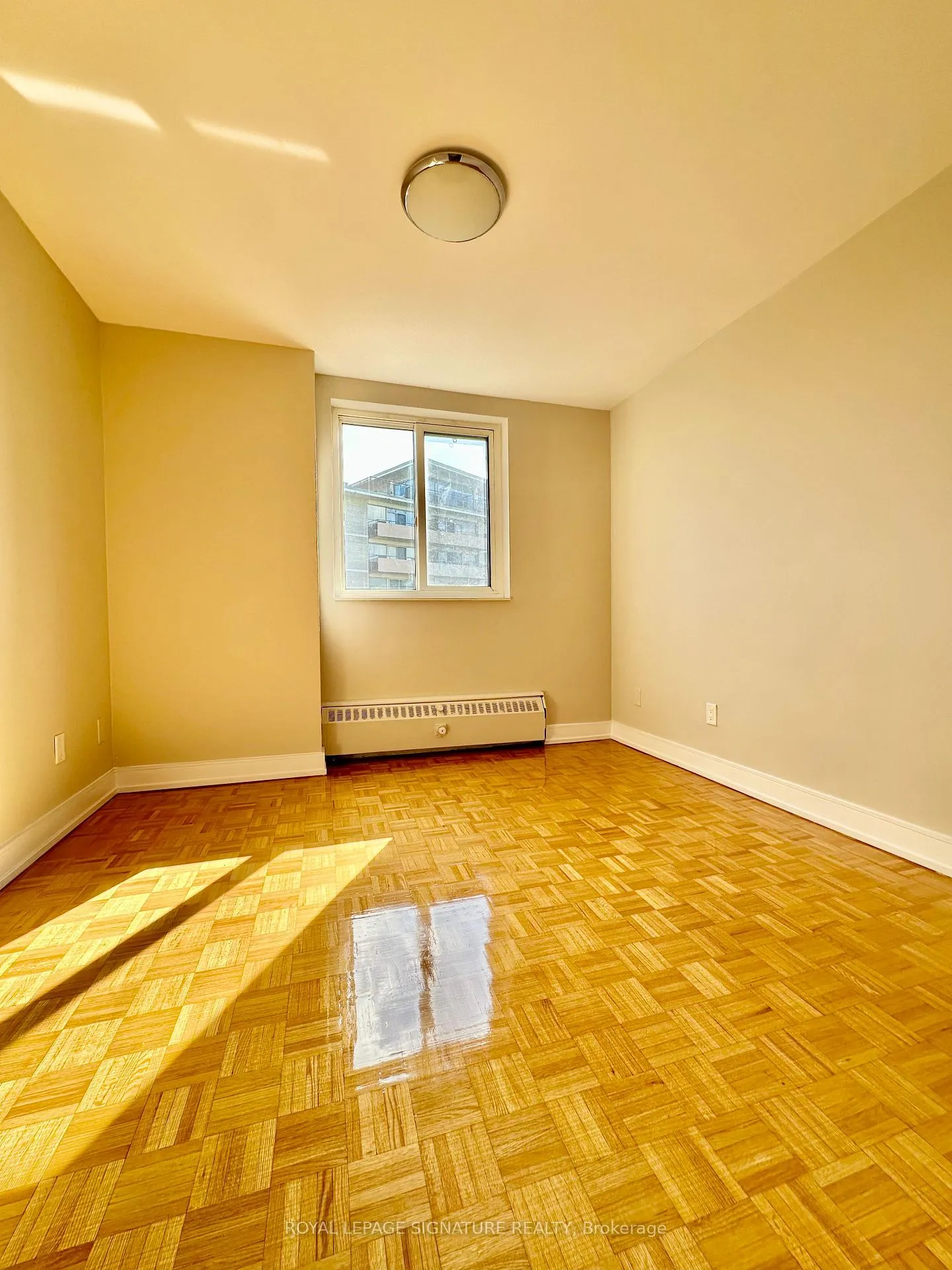 Photo 10 of Unit 501, 10 Shallmar Boulevard, Toronto, Forest Hill North — HOMEH