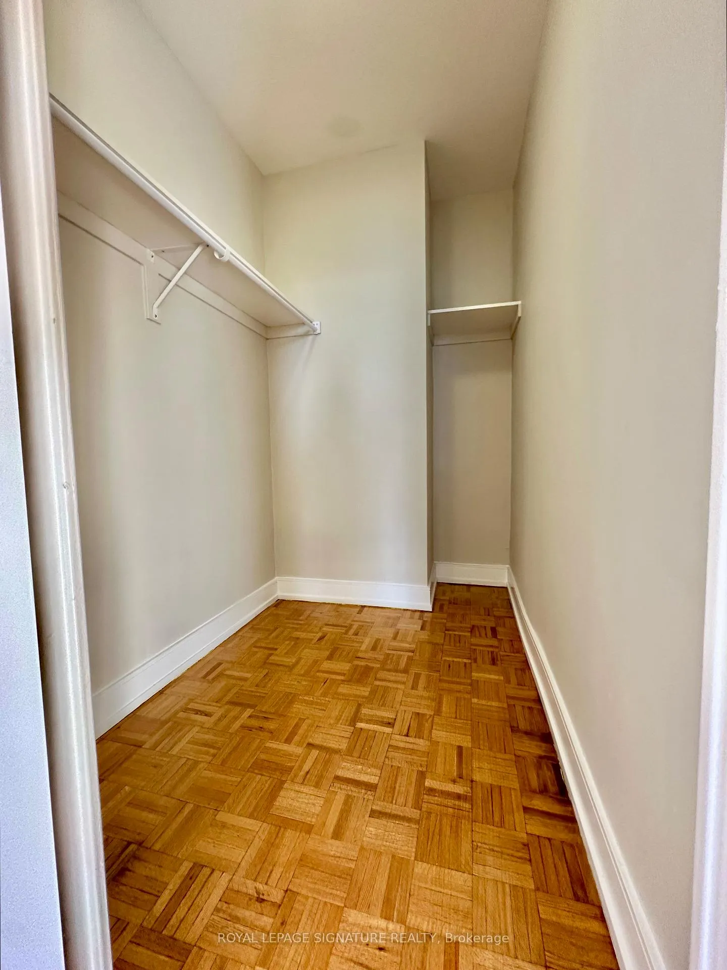 Photo 12 of Unit 501, 10 Shallmar Boulevard, Toronto, Forest Hill North — HOMEH