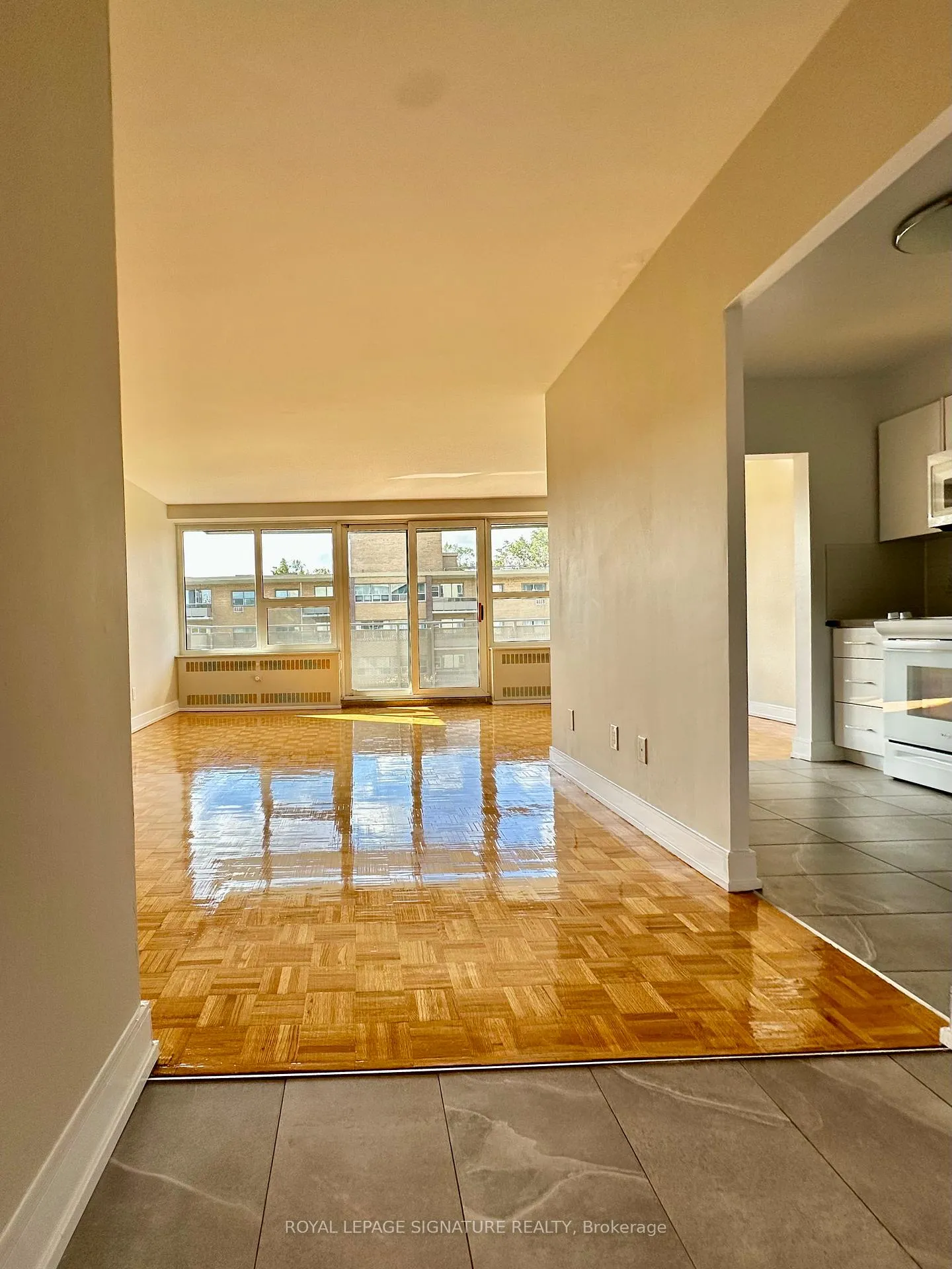 Photo 21 of Unit 501, 10 Shallmar Boulevard, Toronto, Forest Hill North — HOMEH