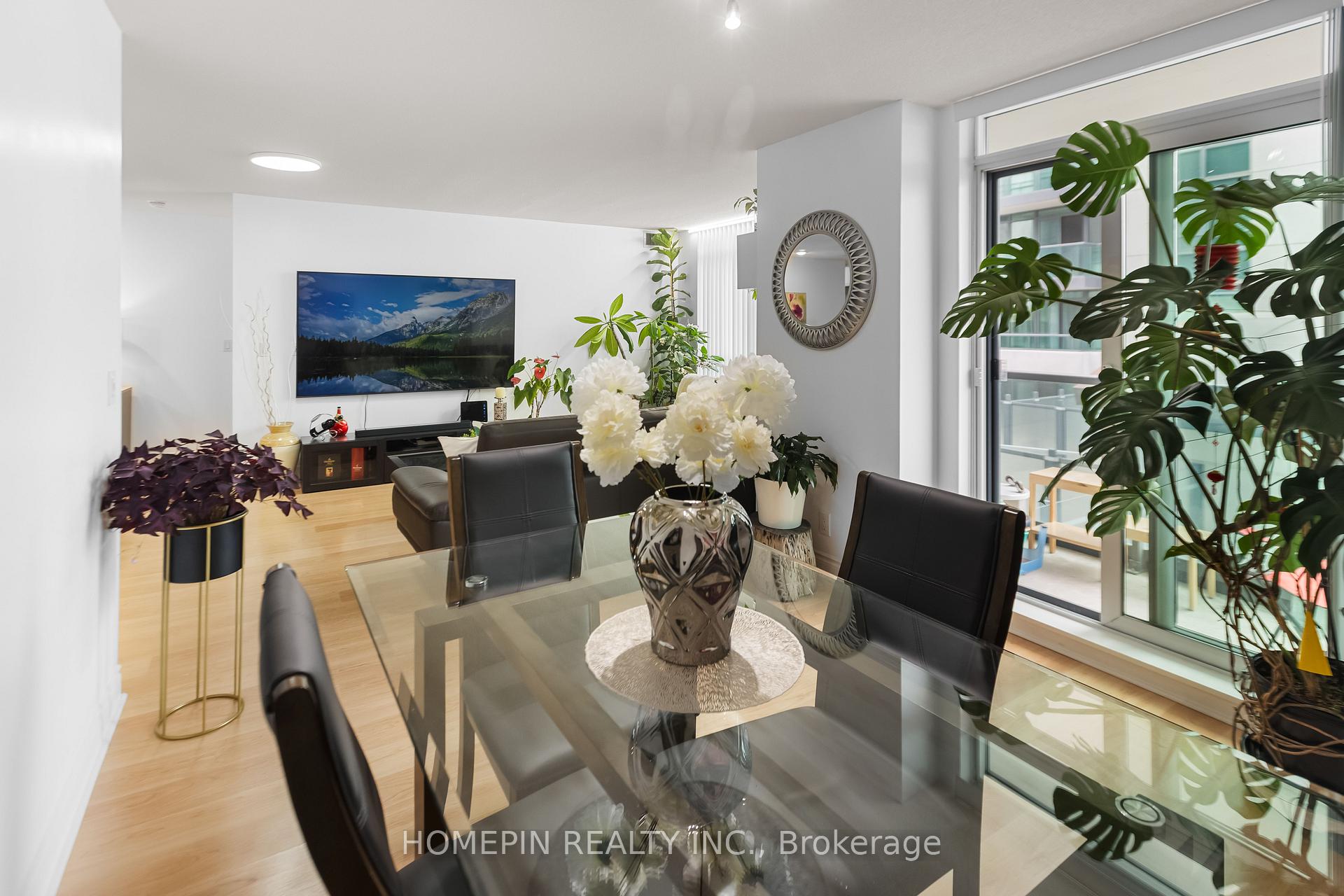 Photo 12 of Unit 303, 55 South Town Centre Boulevard, Markham, Unionville — HOMEH