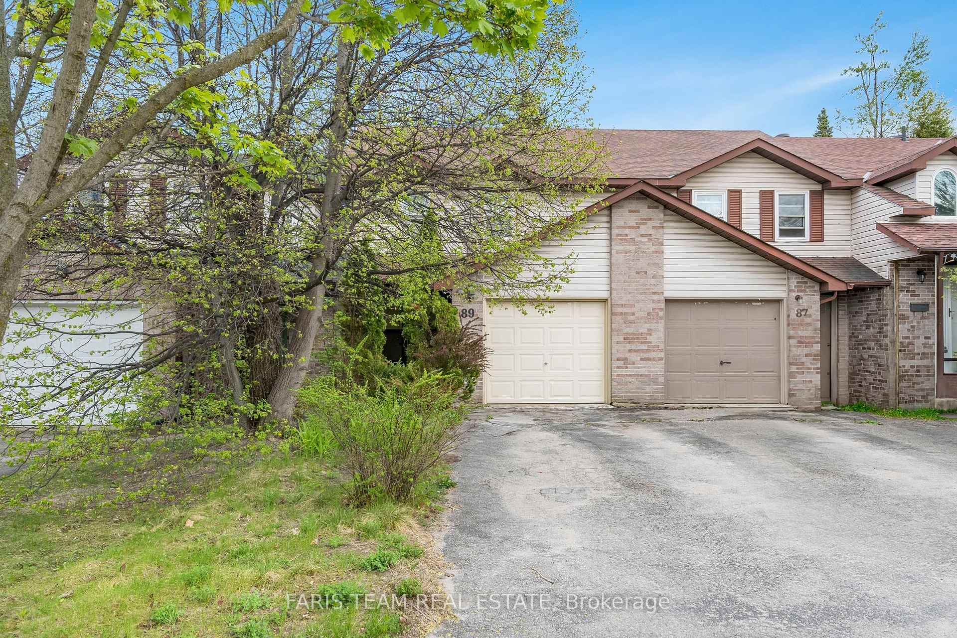 Photo 2 of 89 Melinda Crescent, Barrie, Allandale — HOMEH