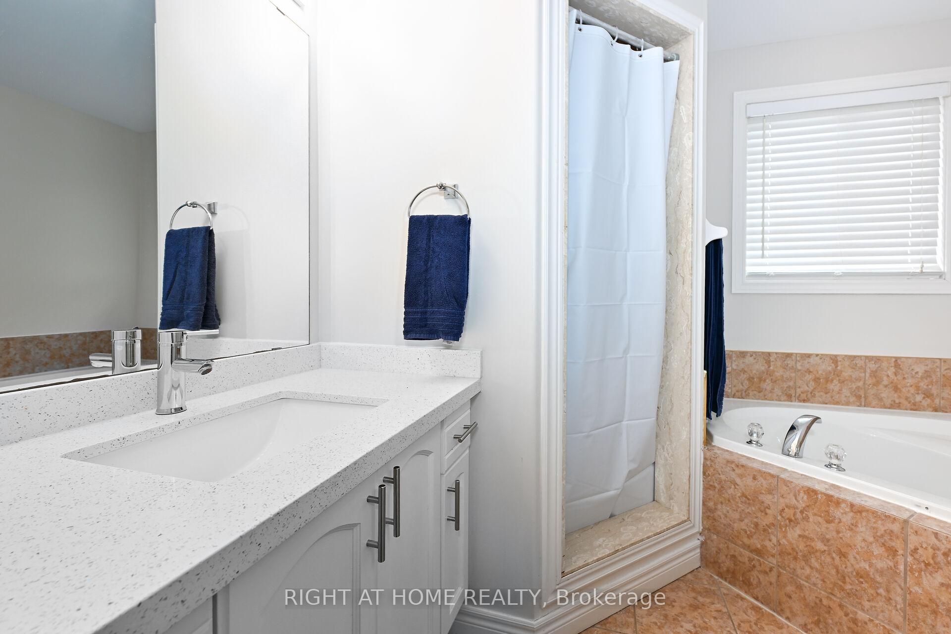 Photo 69 of 27 Turquoise Drive, Hamilton, Allison — HOMEH