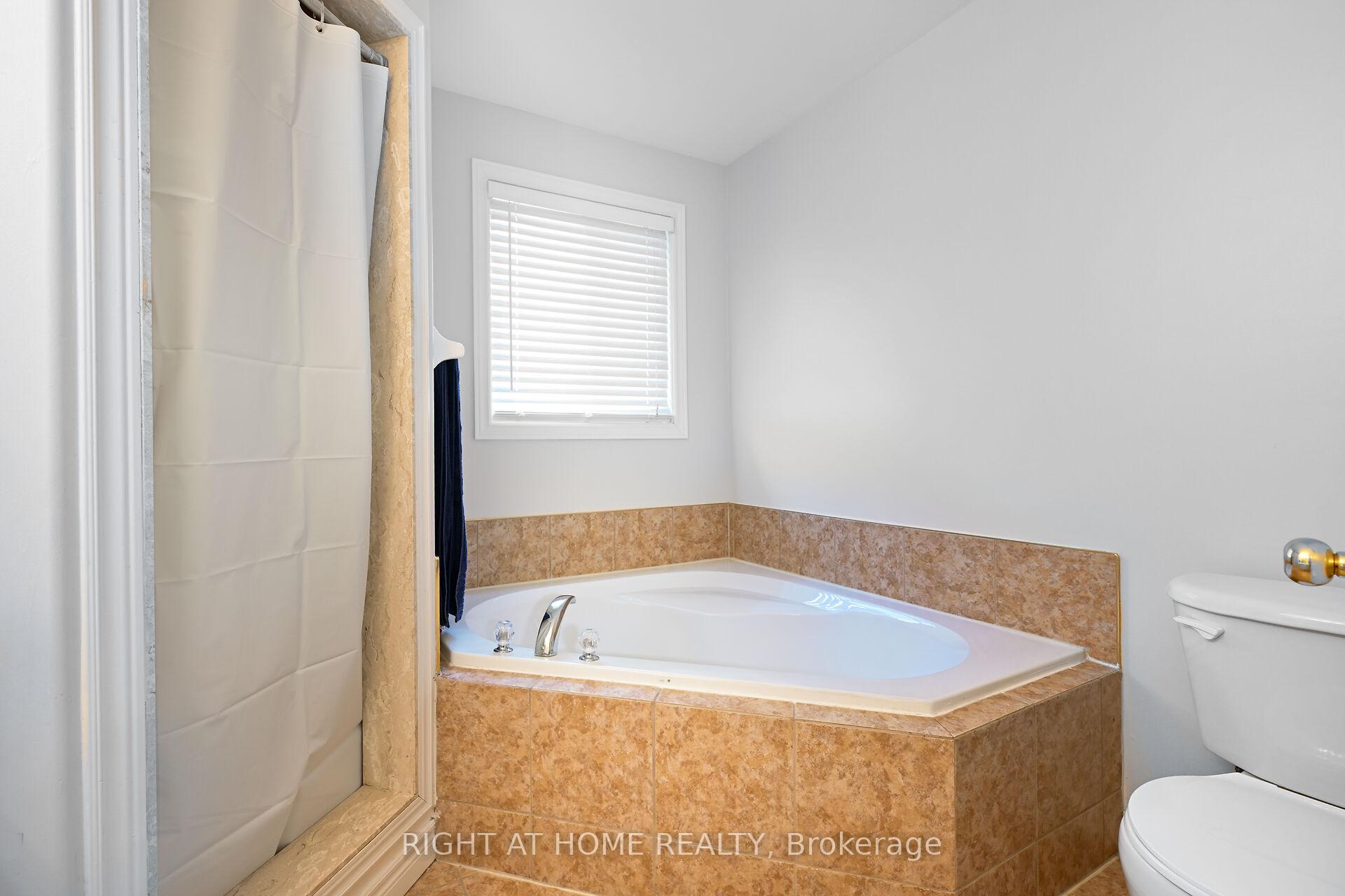 Photo 70 of 27 Turquoise Drive, Hamilton, Allison — HOMEH