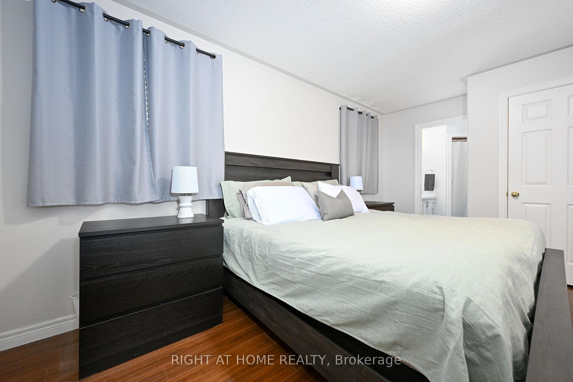Photo 47 of 27 Turquoise Drive, Hamilton, Allison — HOMEH