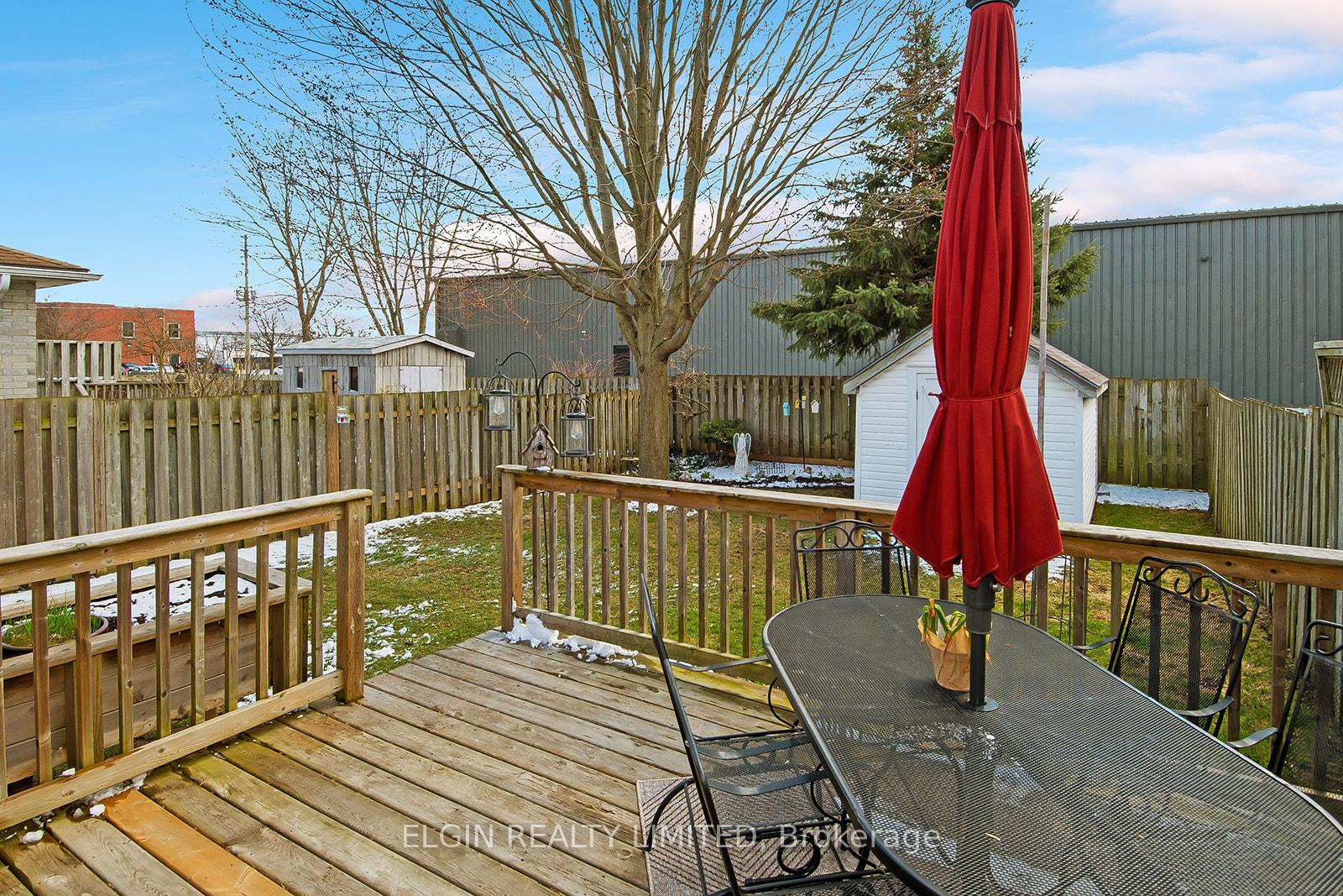 Photo 14 of 61 Edward Street, St. Thomas — HOMEH