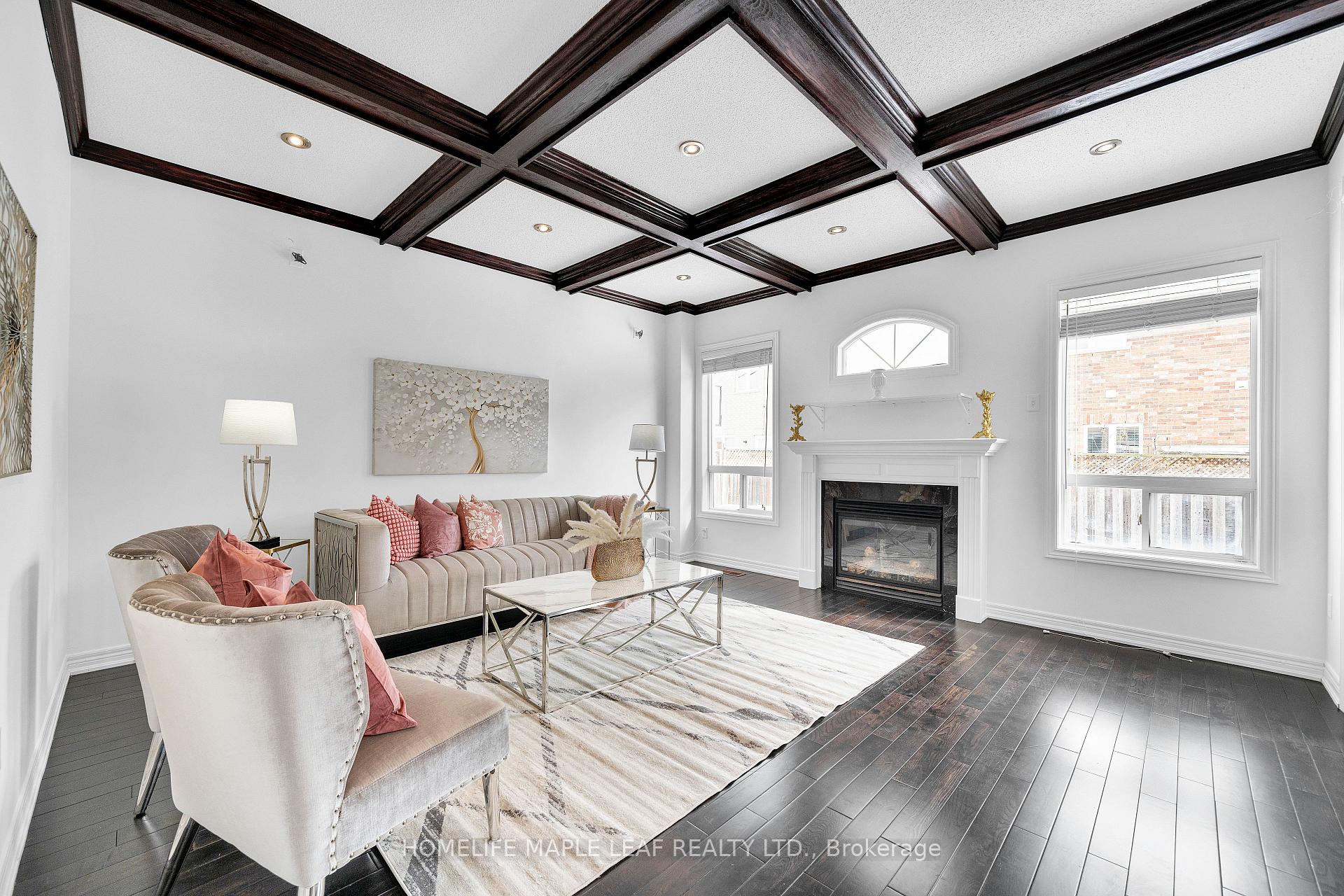 Photo 17 of 33 Honeybee Drive, Brampton, Sandringham-Wellington — HOMEH