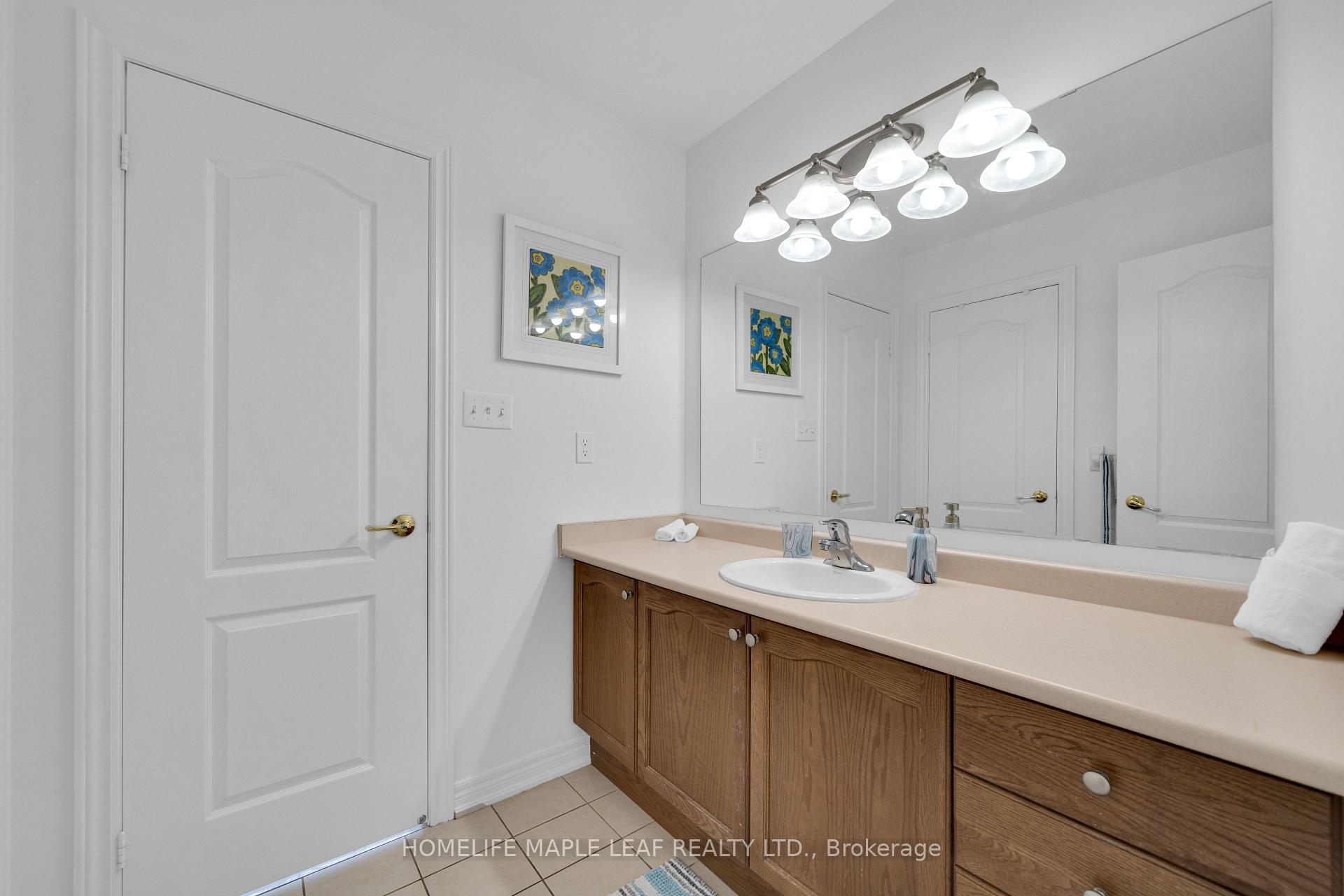 Photo 70 of 33 Honeybee Drive, Brampton, Sandringham-Wellington — HOMEH