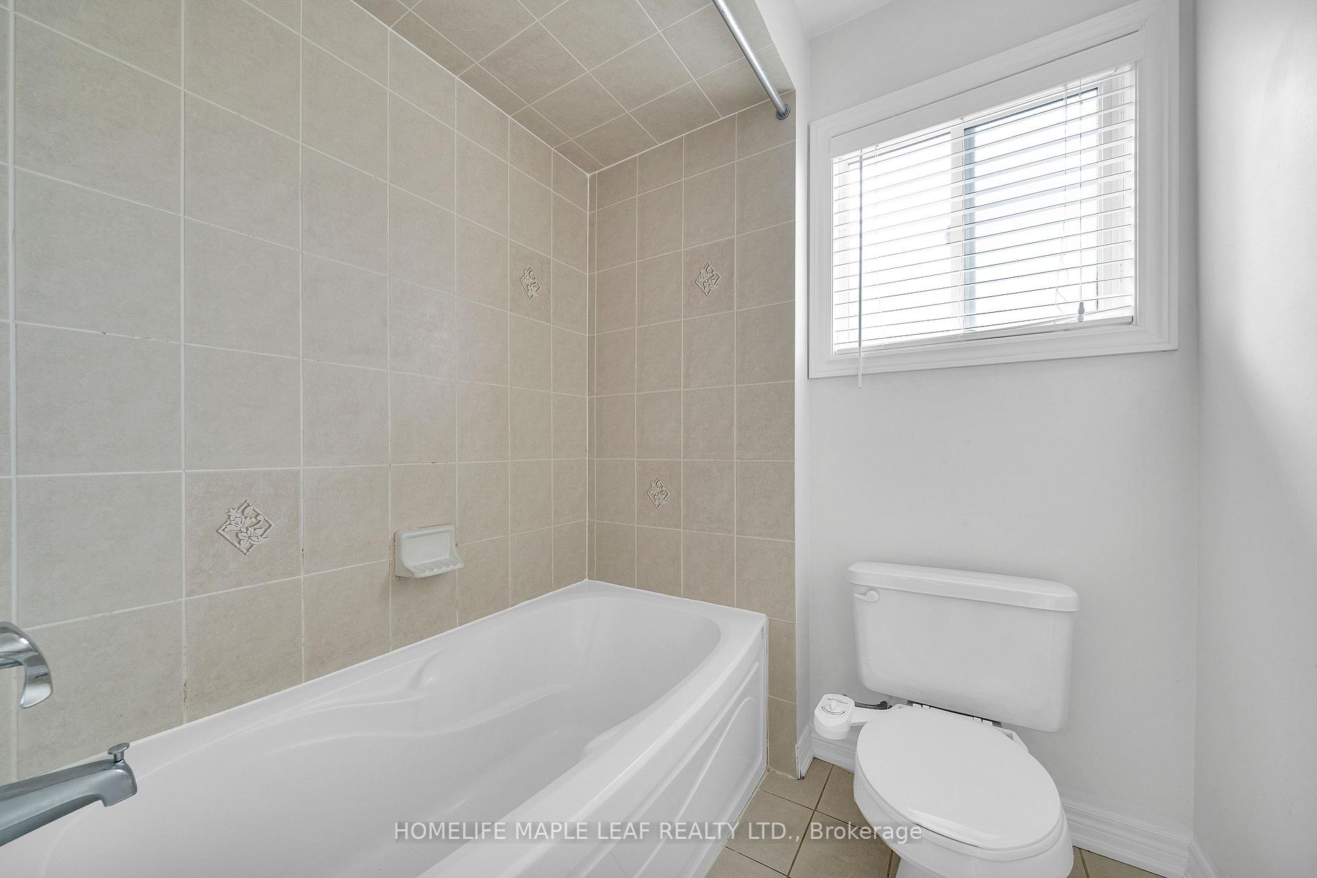 Photo 71 of 33 Honeybee Drive, Brampton, Sandringham-Wellington — HOMEH