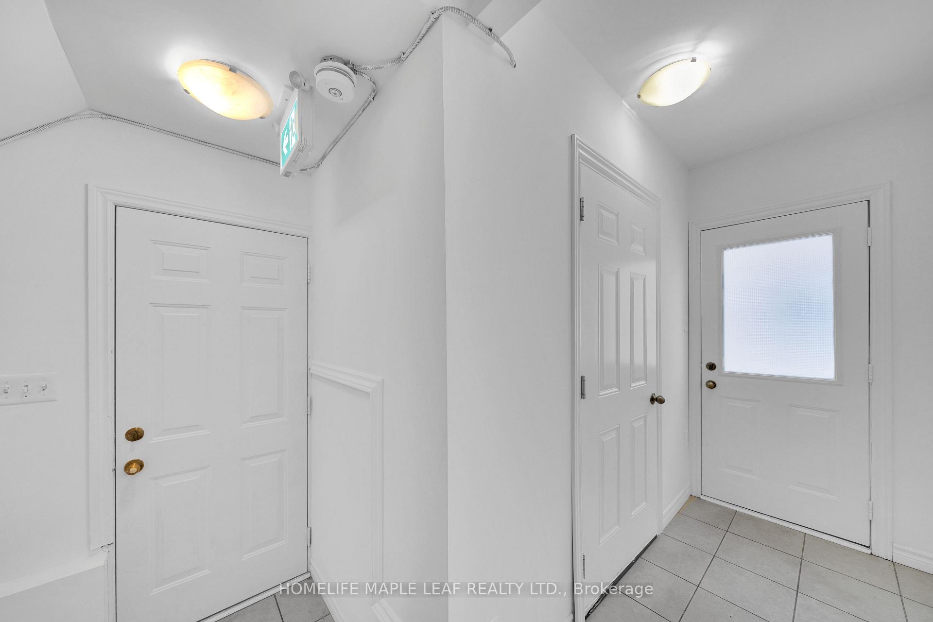 Photo 77 of 33 Honeybee Drive, Brampton, Sandringham-Wellington — HOMEH