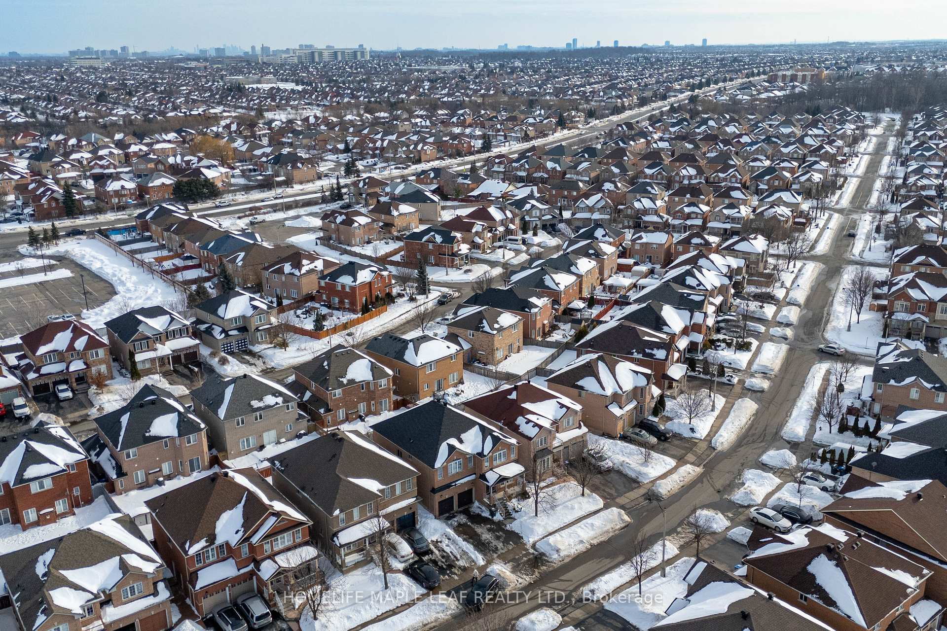Photo 90 of 33 Honeybee Drive, Brampton, Sandringham-Wellington — HOMEH